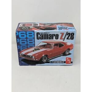 AMT 1968 Chevy Camaro Z/28 1:25 Scale Model Kit New Open Box